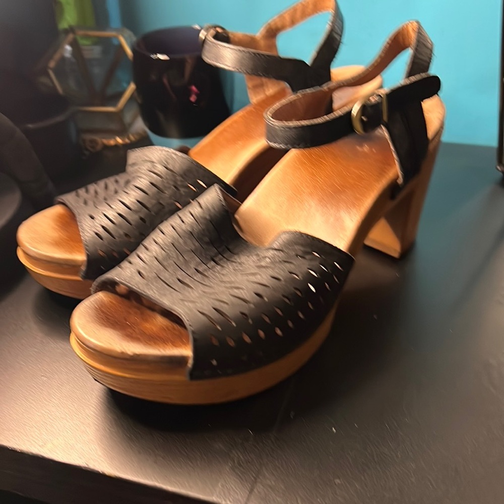 dansko denita sandals